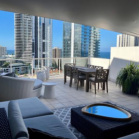 Private Sky Terrace Classic Penthouse 2 Car Parks Appartement Gold Coast Buitenkant foto